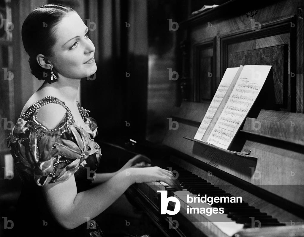 Maria von Tasnady in 'Menschen ohne Vaterland',1937 (b/w photo)