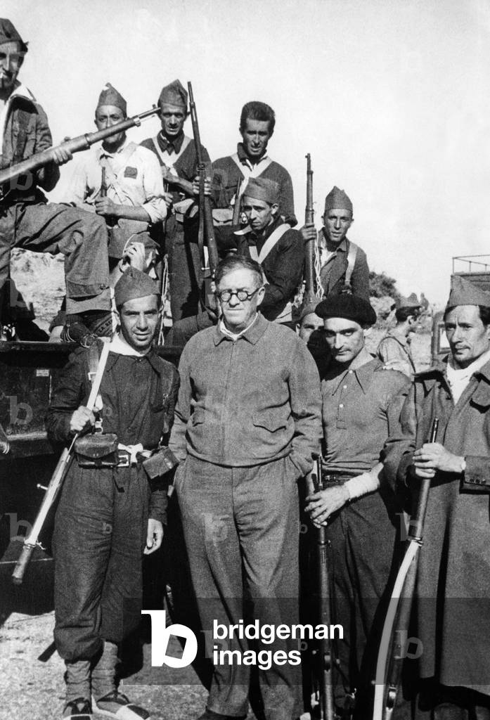 Julio Alvarez del Vayo on visit to the troops at the Guadarrama Front, 1936