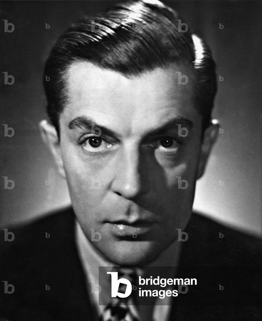 Victor de Kowa in 'Altes Herz wird wieder jung', 1943 (b/w photo)