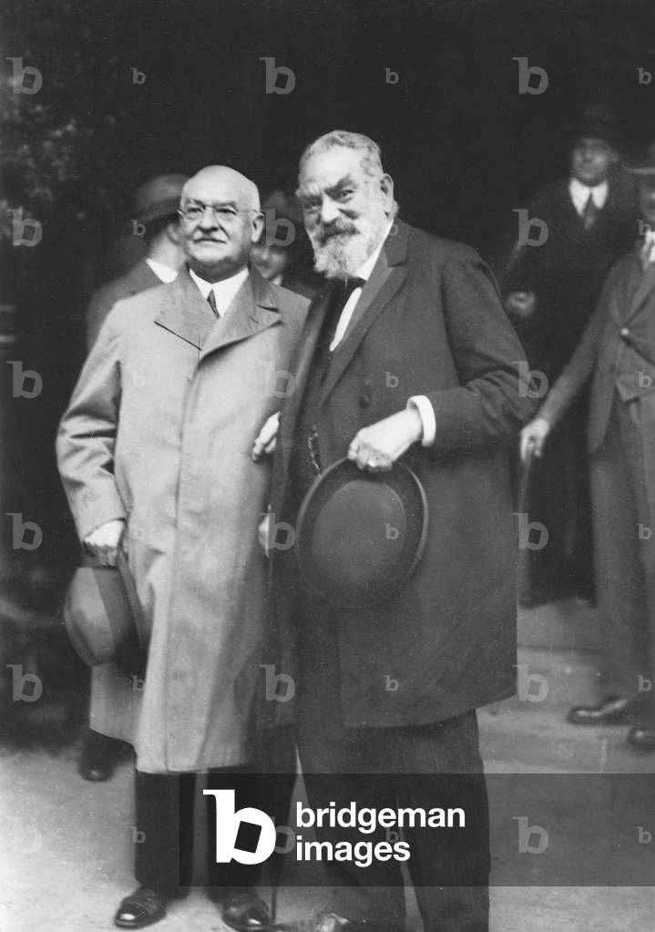 Friedrich Carl Duisburg and Oskar von Miller, 1929 (b/w photo)