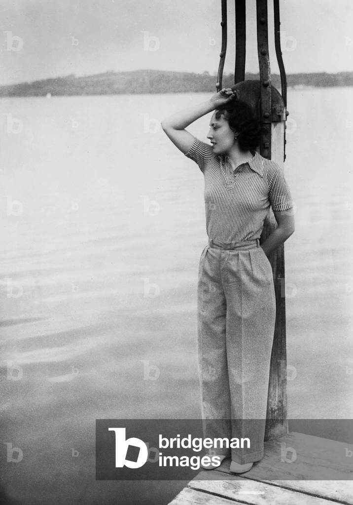 Lida Baarova, 1937 (b/w photo)