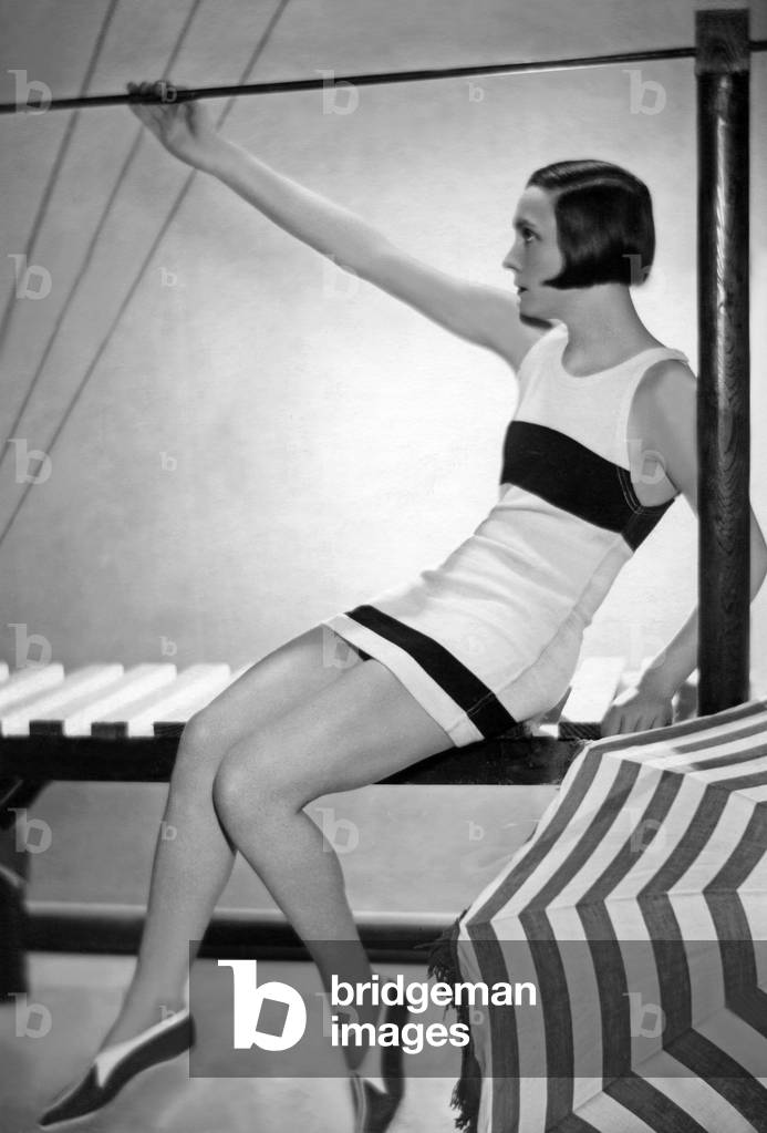 Hairstyle and swimwear, 1929
