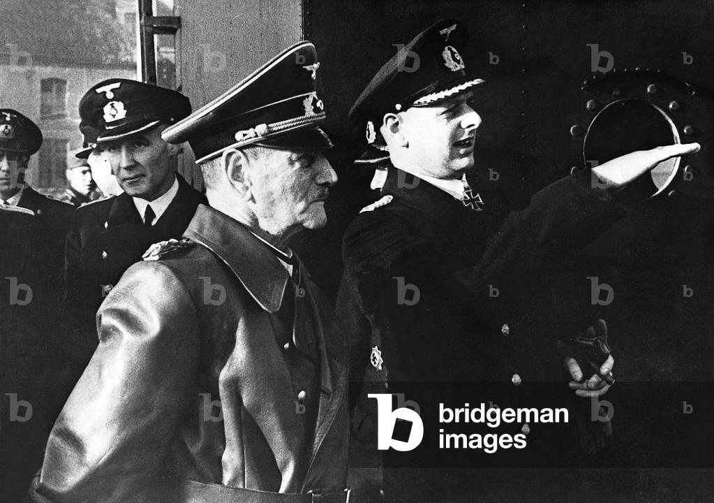 Franz Ritter von Epp with Corvette Captain Viktor Schütze, 1942 (b/w photo)