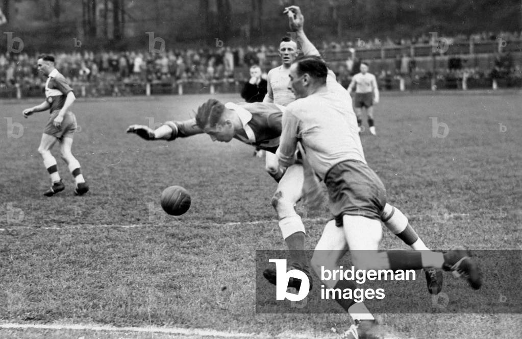 Group game - MSV Weissenfels against Hindenburg Minden 11: 9 (b/w photo)