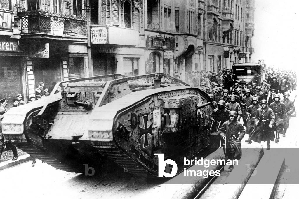 German army in Berlin january 1919 supporting the provisional government of the conservative party, opposed to the spartakist revolt in Germany