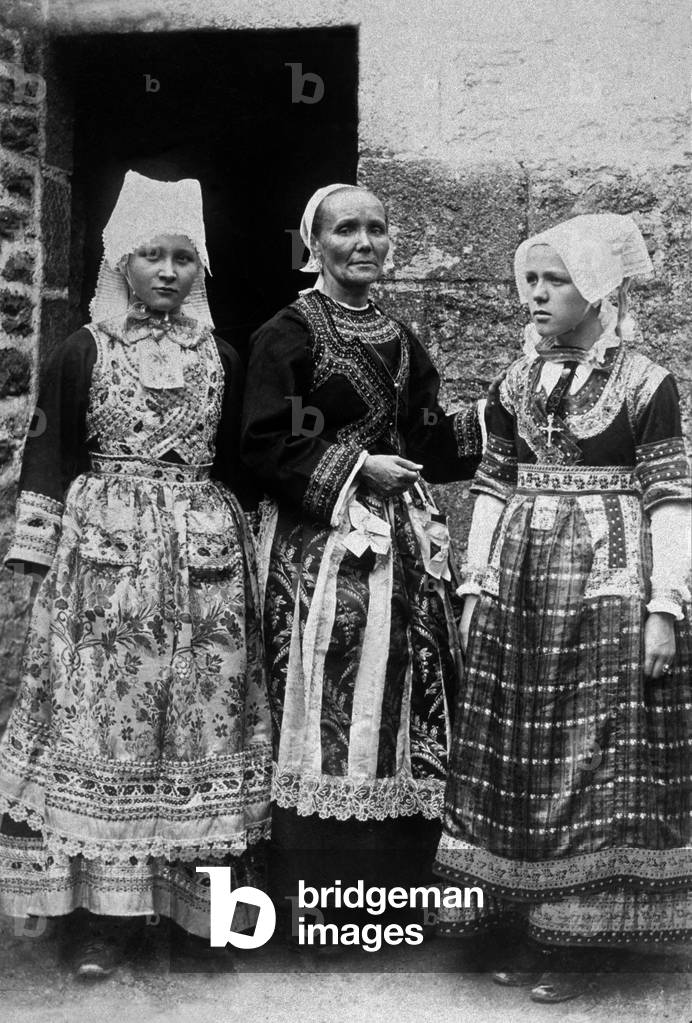 Former breton wedding costums early 20th century