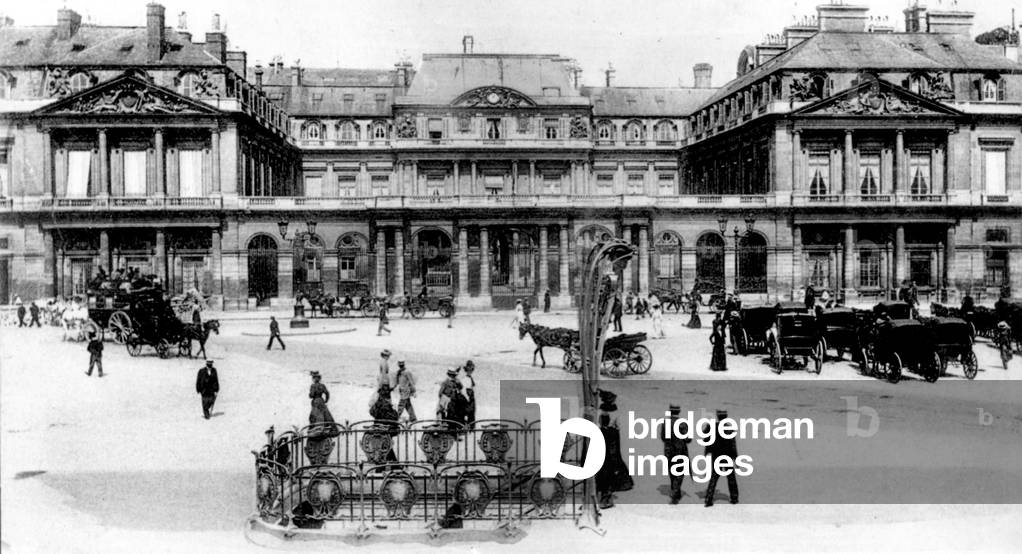 subway station in Paris c. 1900