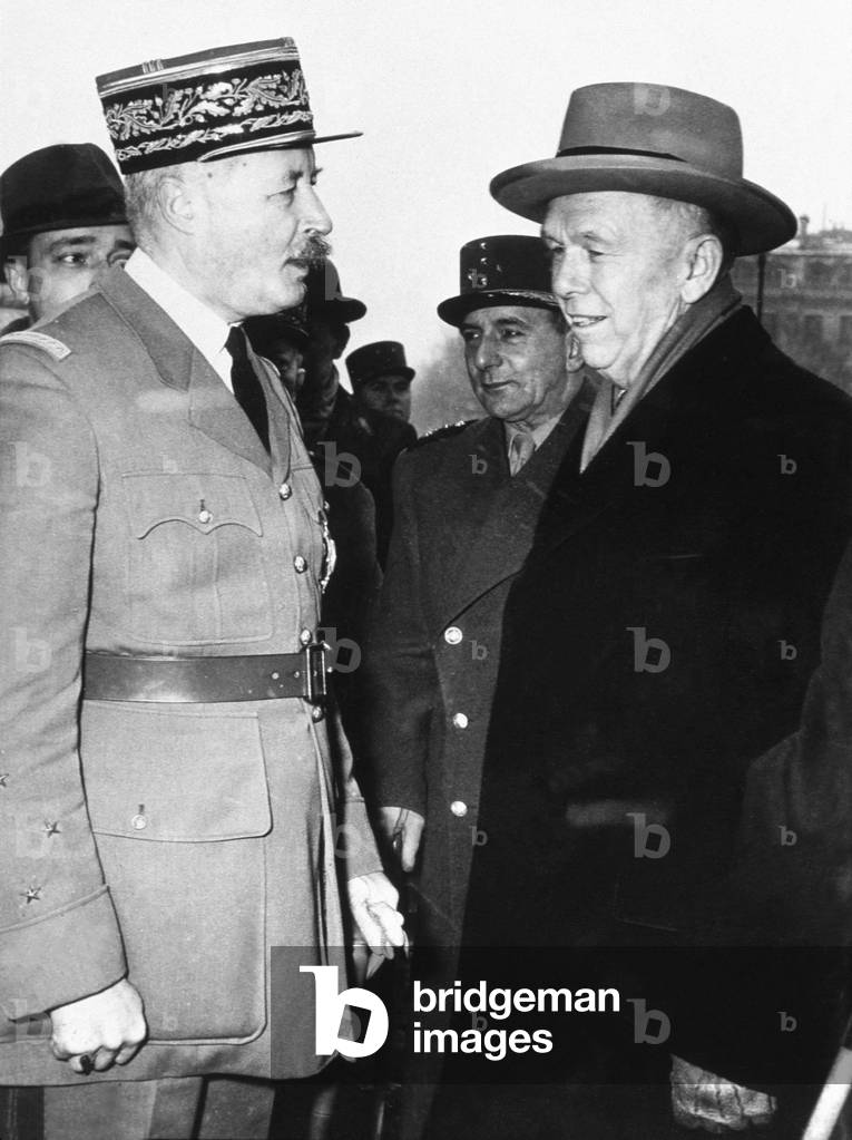 Ceremony in PAris for the visit of George Marshall here with grench general Henri Giraud march 7, 1947