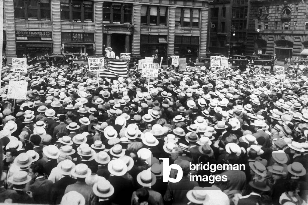 Demonstration in New York for liberation of Nicolas Sacco and Bartolomeo Vanzetti italian immigrants accused of hold up and executed in 1927, 1920-1927