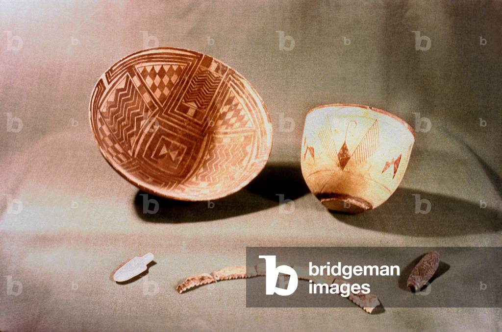Neolithic tools and pottery, (5200-2000 BC)