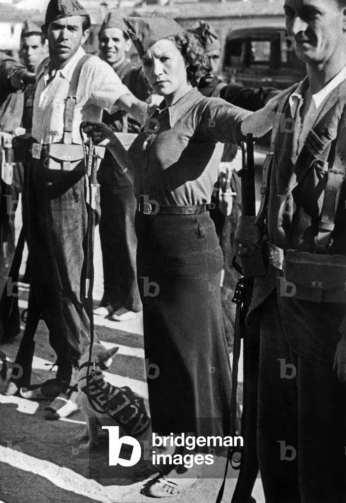 Spanish civil war : a republican militiawoman (anti francoist) during military training august 1936