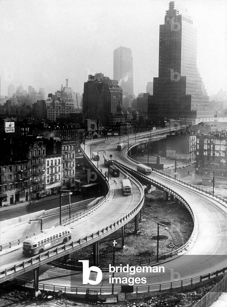 View of New York with sky scrapers 30's