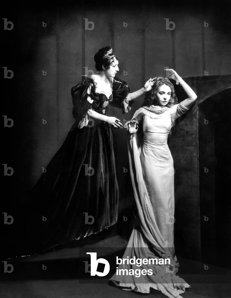 Play Hamlet with Lillian Gish as Ophelia 1936