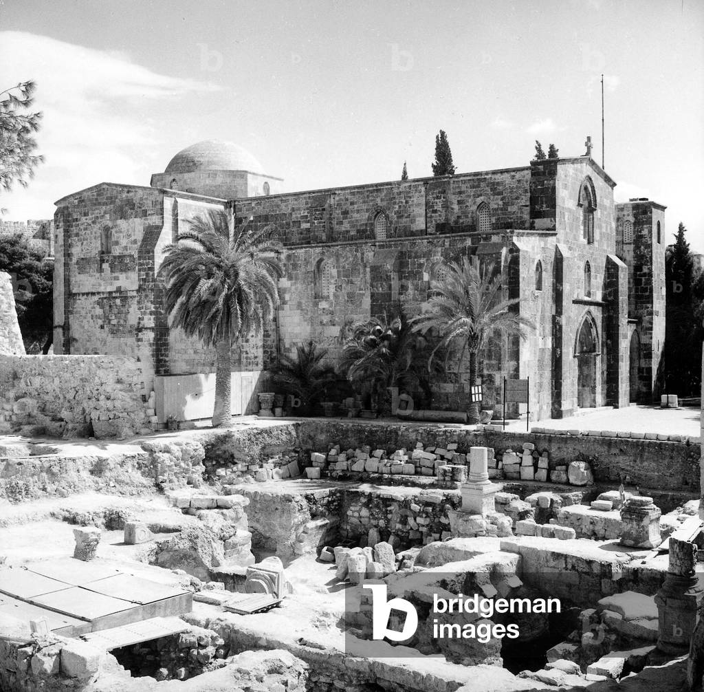 Excavation in Saint Anne in Jerusalem : church and foundations, c. 1900