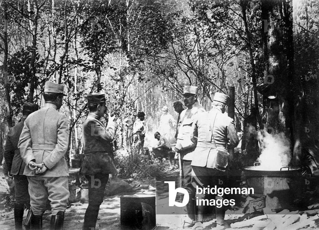 French general Micheler visiting the soldiers during battle in Argonne France 1914-1915