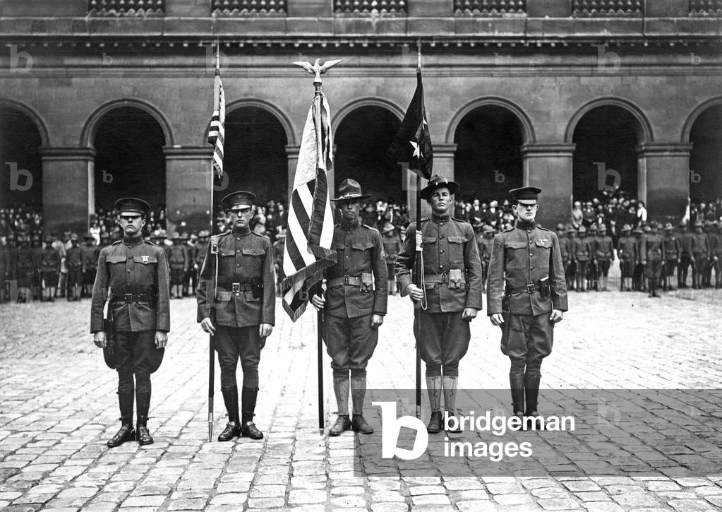 American national day : presentation of flags, jul 4, 1917 in Invalides in Paris