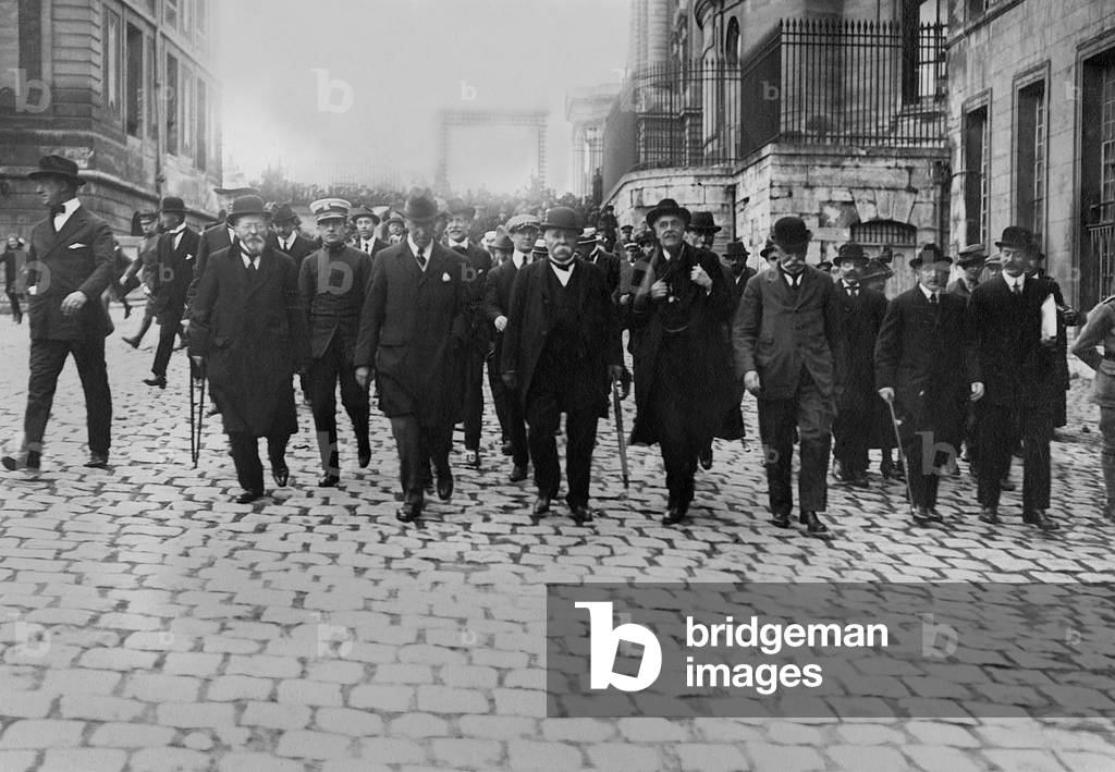 American president Thomas Woodrow Wilson, French president Georges Clemenceau, Arthur James Balfour, english minister of foreign affairs during signature of Versailles Peace Treaty june 28, 1919