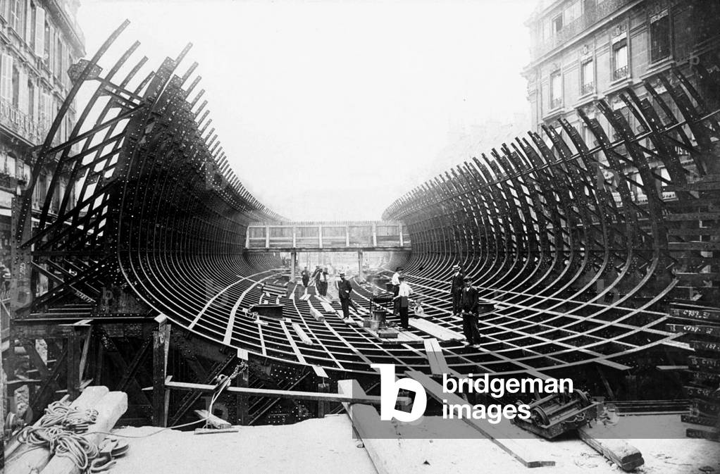 Building of the subway in Paris c. 1900