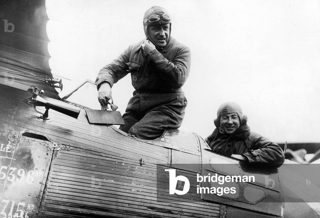 pilot Costes with Joseph-Marie le Brix with Breguet 19 plane around 1927-1928 at Villacourblay airport