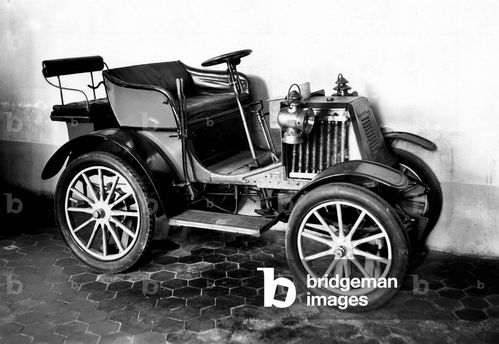 Cabriolet Herstal car, made in Belgium c.1895