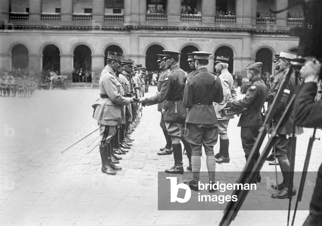 In Paris on august 27, 1919, before his departure for United States, general John Pershing is giving awards to French officers in court of Invalides