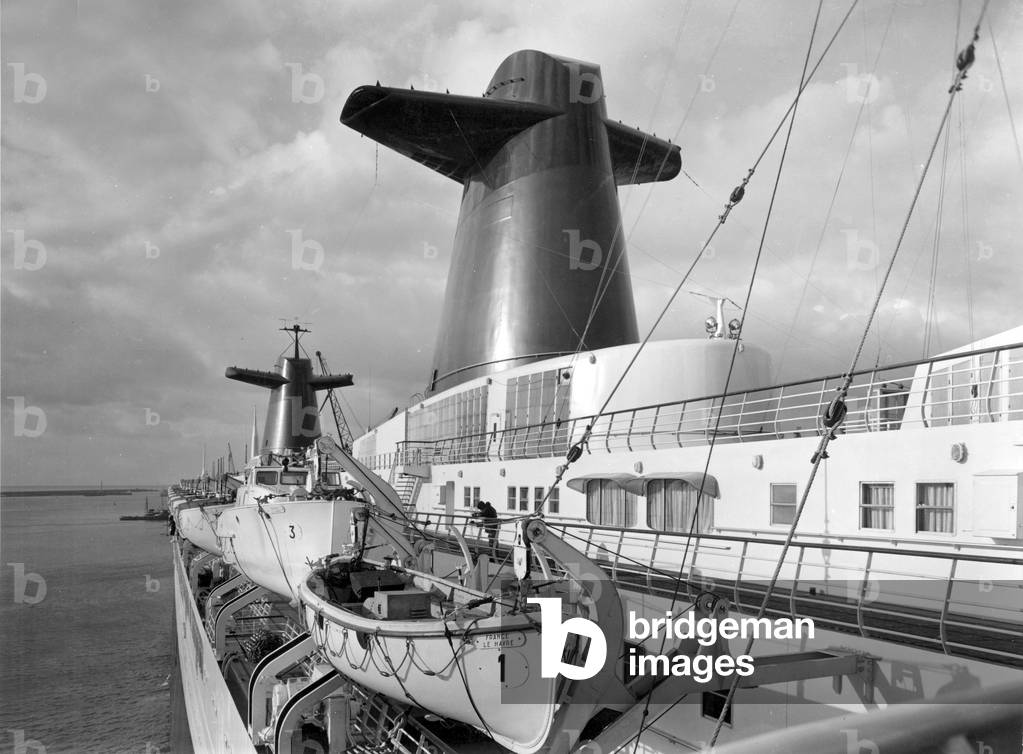 Funnels of transatlantic liner 