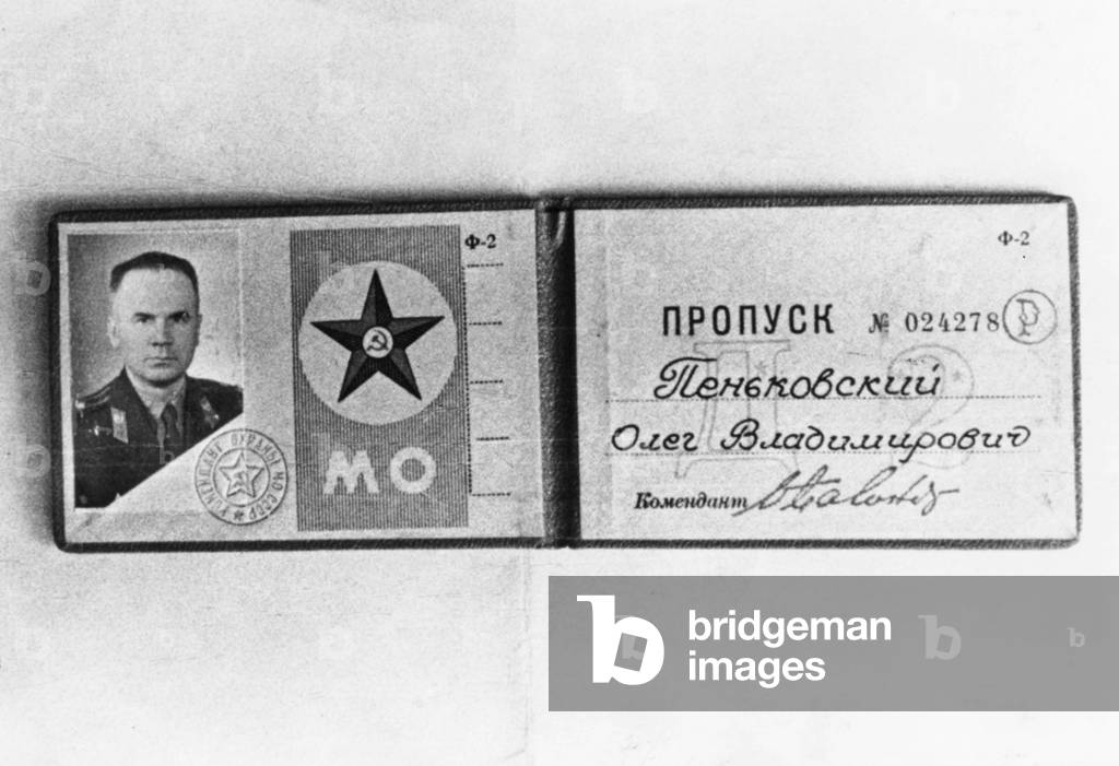 Oleg Penkovsky's pass to access soviet headquarters office and minister of war early 60's