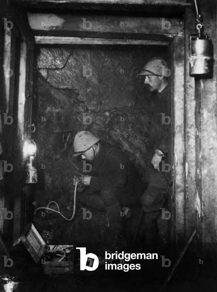 French miners listening to noise of enemy sappings with stethoscope, Verdun, 1916