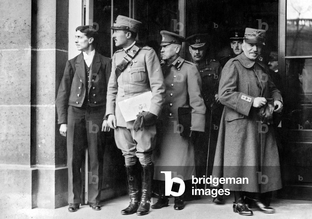 Conference of Joint Allies in Paris 1916-1917 : after the second meeting officers Gilinsky, Roberton and Cavorne leave the quai d'Orsay