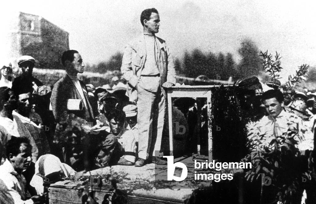 David Ben Gourion (1886-1973) puts the first stone of the workers house in Jerusalem in 1924