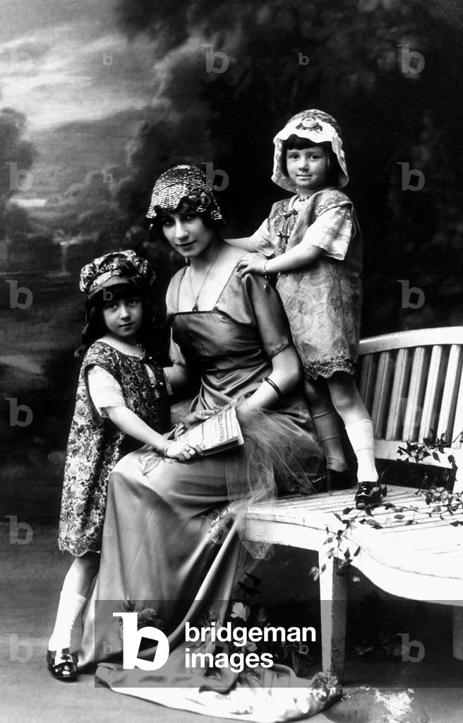 Pauline Benda, known as Madame Simone, French actress foreman of the jury of Femina prize, photo by Nadar (1820-1910)