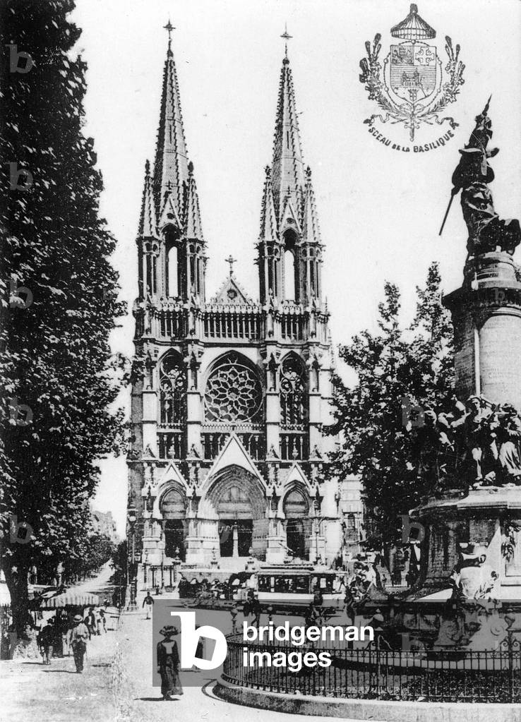 View of the church Saint Vincent de Paul and war memorial (built in 1894) in Marseille c. 1900