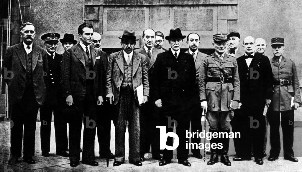 Government of marsham Philippe Petain in Vichy july 11, 1940 : 1st row : l-r : Pierre Caziot, Paul Baudouin, Pierre Laval, le marechal Philippe Petain, le General Weygand, Lemery, General Colson ; behind : Pietri, Raphael Alibert, Adrien Marquet, Yves Bouthillier, Emile Mireaux, Jean Ybarnegaray, General Bertrand Pujo