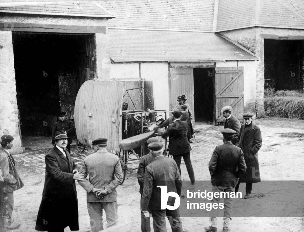 Plane of Louis Bleriot put in a farm july 1909