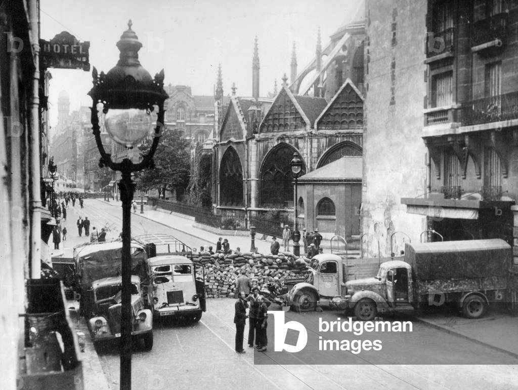 Liberation of Paris, august 1944 : barricades of the French forces in the Saint Jacques street and the Saint Severin street during the fights for the Liberation of the city