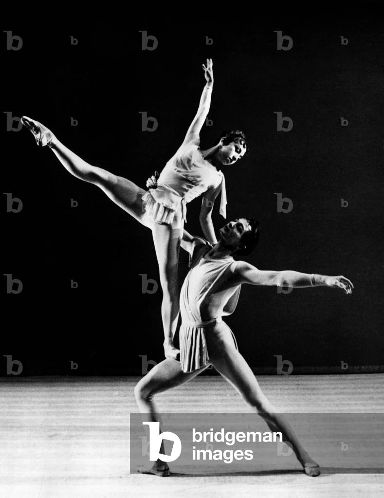 Paean by Herbert Ross modern ballet about Ancient Greece, with Elisabeth Carroll and Scott Douglas from American Ballet Theatre, season 1950-1960