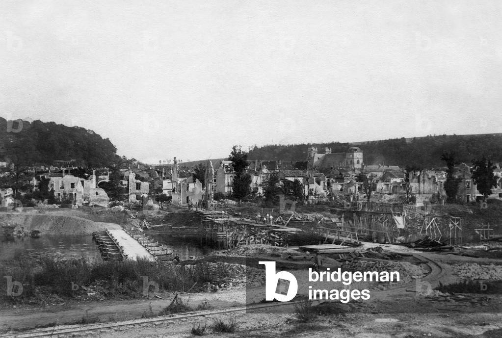 View of Saint Mihiel (France) after bombings, ww1