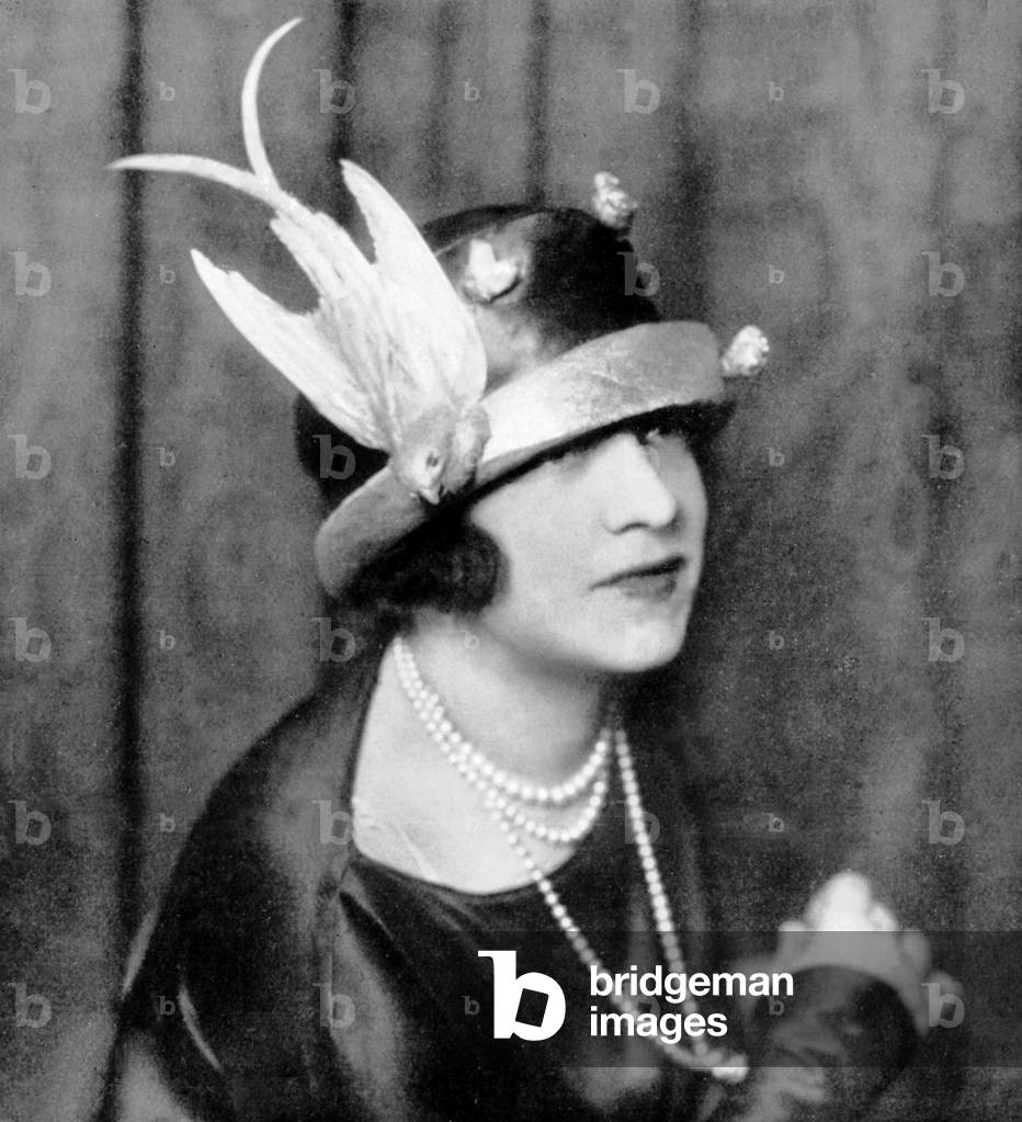 French actress Yvonne De Bray at the time of play Possession in 1921, wearing hat by Lewis