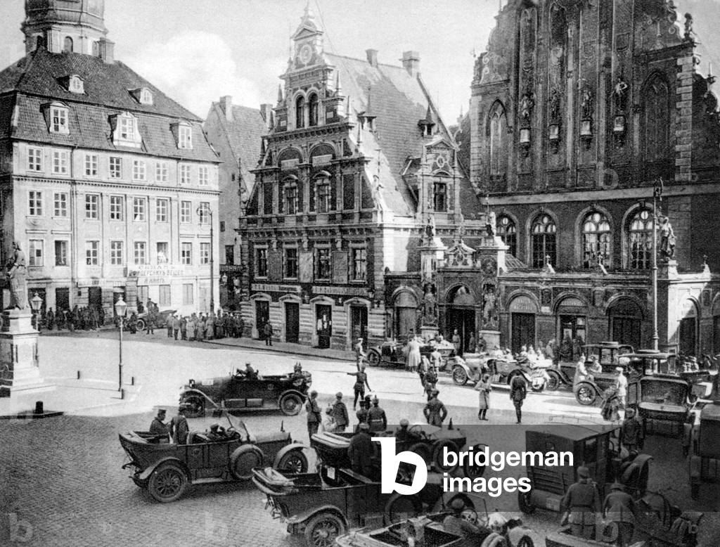 The german emperor Guillaume II ( in city of Riga (Russia) after its surrender 1917