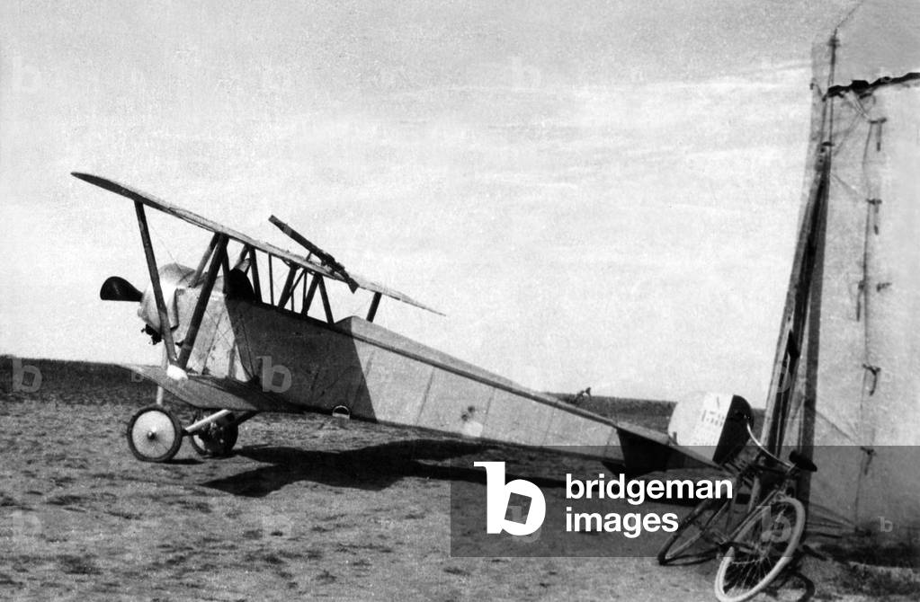 French plane Nieuport X with a machine gun, 1st flight in 1915, used during ww1