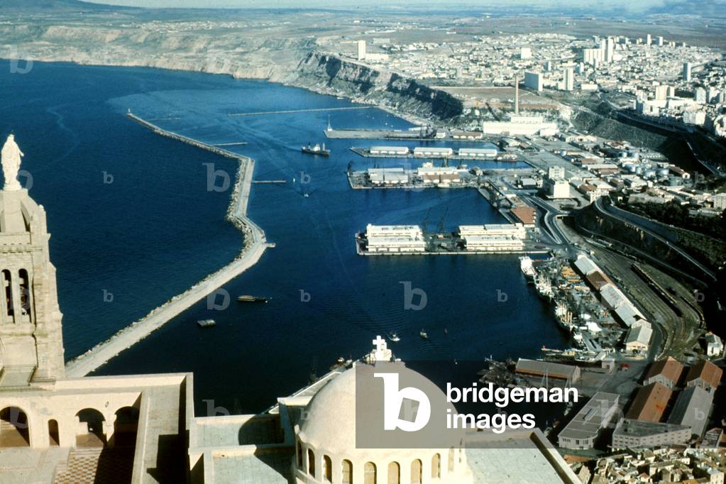 harbour in algerian city of Oran c. 1975