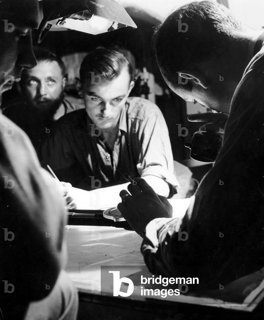 crew in an american submarine during Pacific war, 1941-1945
