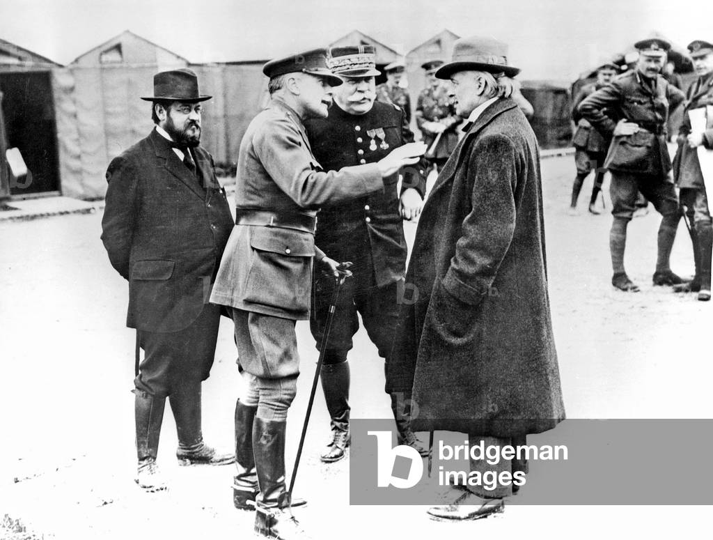 english minister of war David Lloyd George , english commandant Field marshal Douglas Haig with French officer general Joffre commandant in chief of French army and French Minister for Munitions Albert Thomas at 14th Arme headquarters in Meaulte France september 12, 1916 at the time of the Battle of the Somme (France)