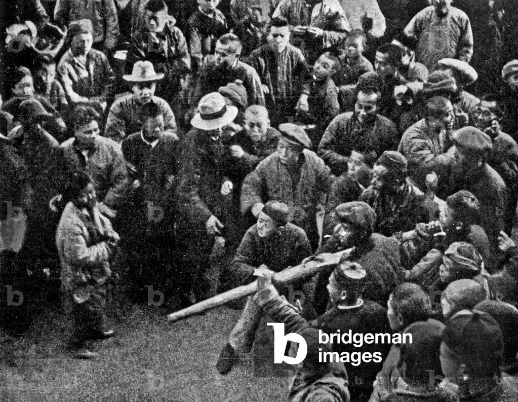 In Hankeou, China, demonstration against English, 1926