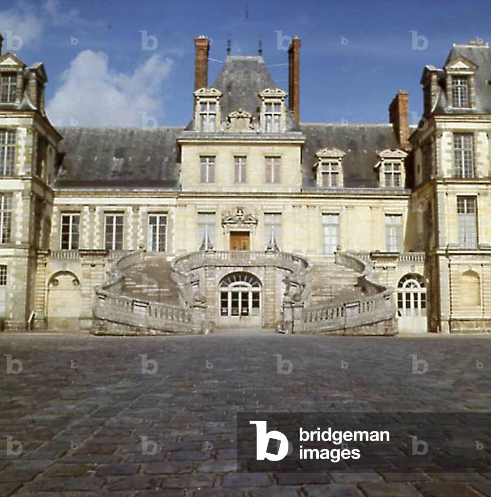 View of the main court of Fontainebleau castle (France, 16th century) c. 1975