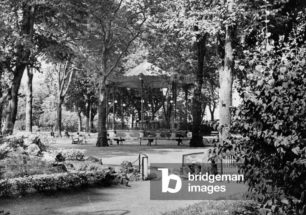 music stand at the public garden near the railway-station in Charleville, Belgium, c.1955