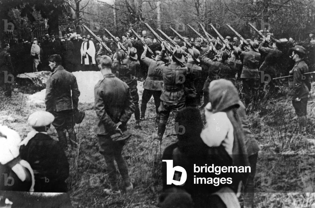 Funeral of Manfried Von Richthoffen (1892-1918) german aviator killed during aerial fights, 1918