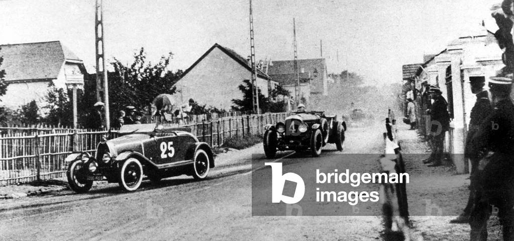 Woolf Barnato Glen Kidster and Mareuse Siko during 24 hours car race in Le Mans (France), 1930