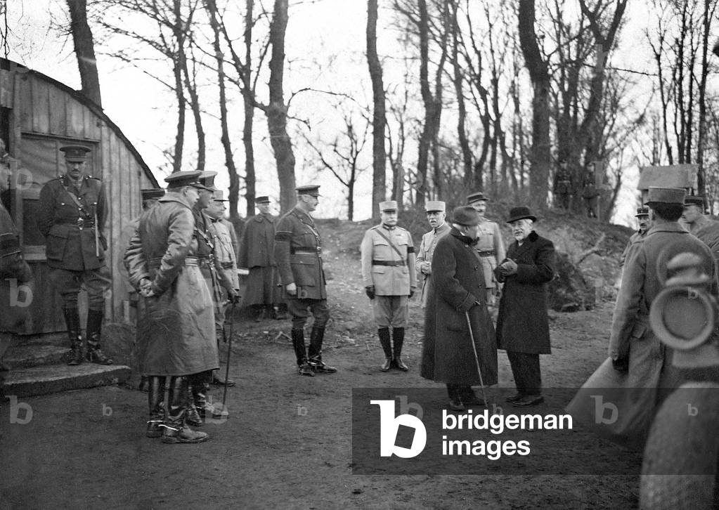 French president Georges Clemenceau visiting english troops on the front of the war in France, c.1918