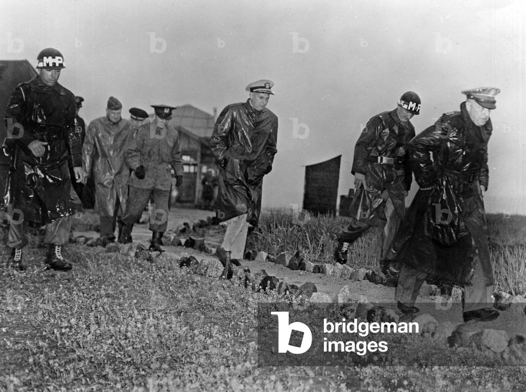 May 1953, 5 United Nations delegates to the armistice conference at Panmunjon : William K. Harrison, JC Daniel, general Choi , Ralph M. Osborne, Edgar E Glenn photo NARA